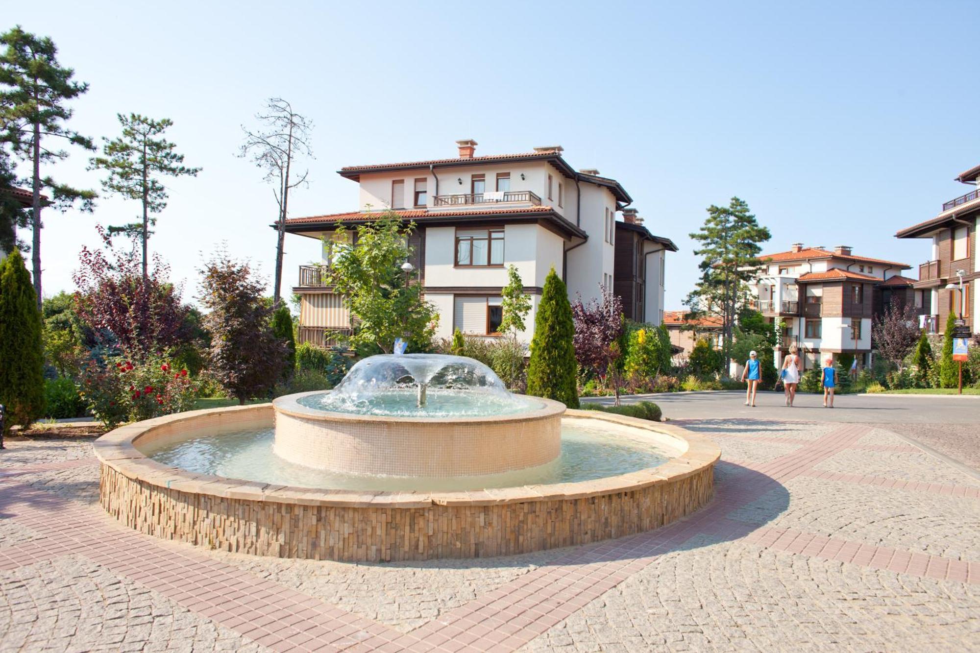 Santa Marina Village Resort Sosopol